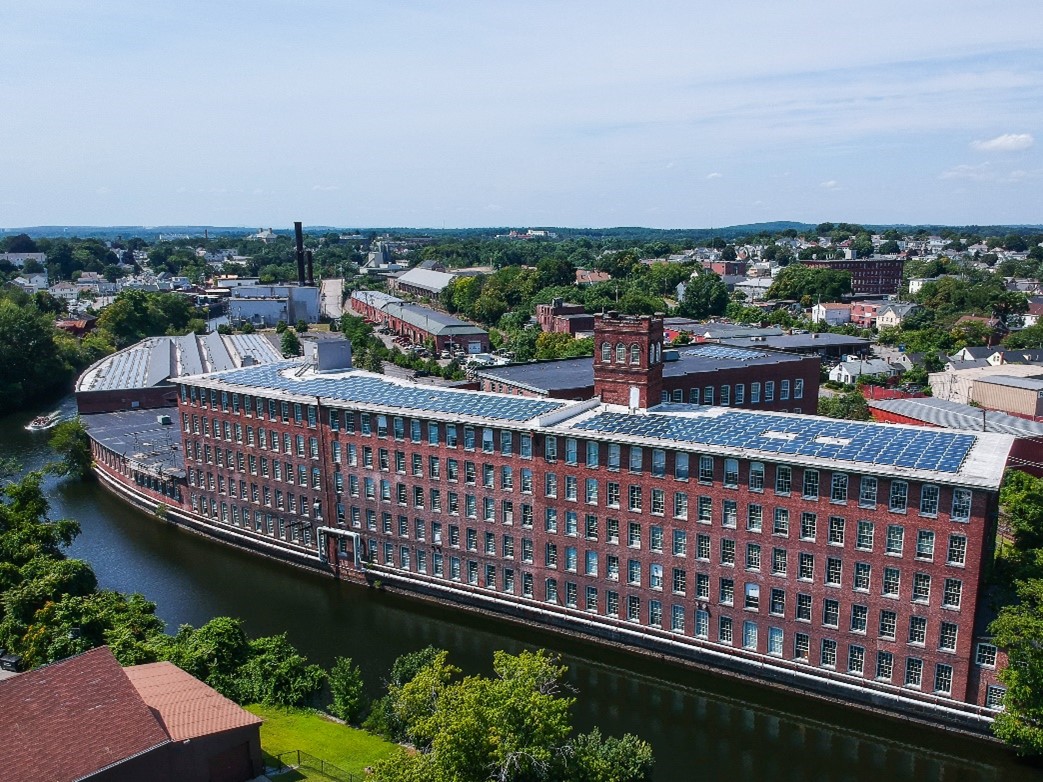 Aerial view of the side of the Western Ave Studio and Lofts
